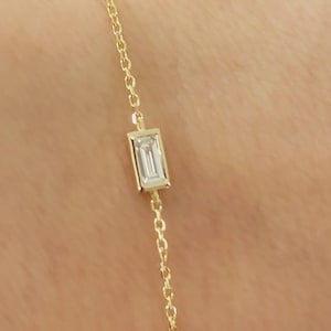 14K Gold Dainty Diamond Baguette Bracelet, One Diamond Bracelet, Minimalist Bracelet, Diamond Baguette Bracelet