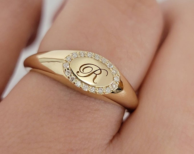 14k Oval Diamond Pave Signet Ring, Engraved Signet Ring, Gold Pinky Ring, 14k Gold Signet Ring, Personalized Initial Monogram Signet Ring