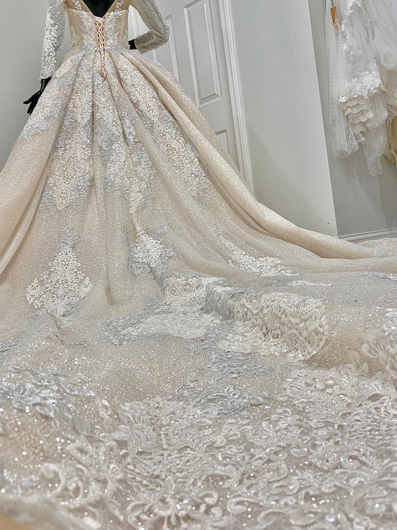 SAMPLE Luxury Princess Ballgown Wedding Dress| Cinderella Wedding Dress