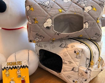 Snoopy theme Double zipper wipe pouch