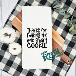 Teacher Gift Towel • Smart Cookie or Teacher Facts • Appreciation afbeelding 1