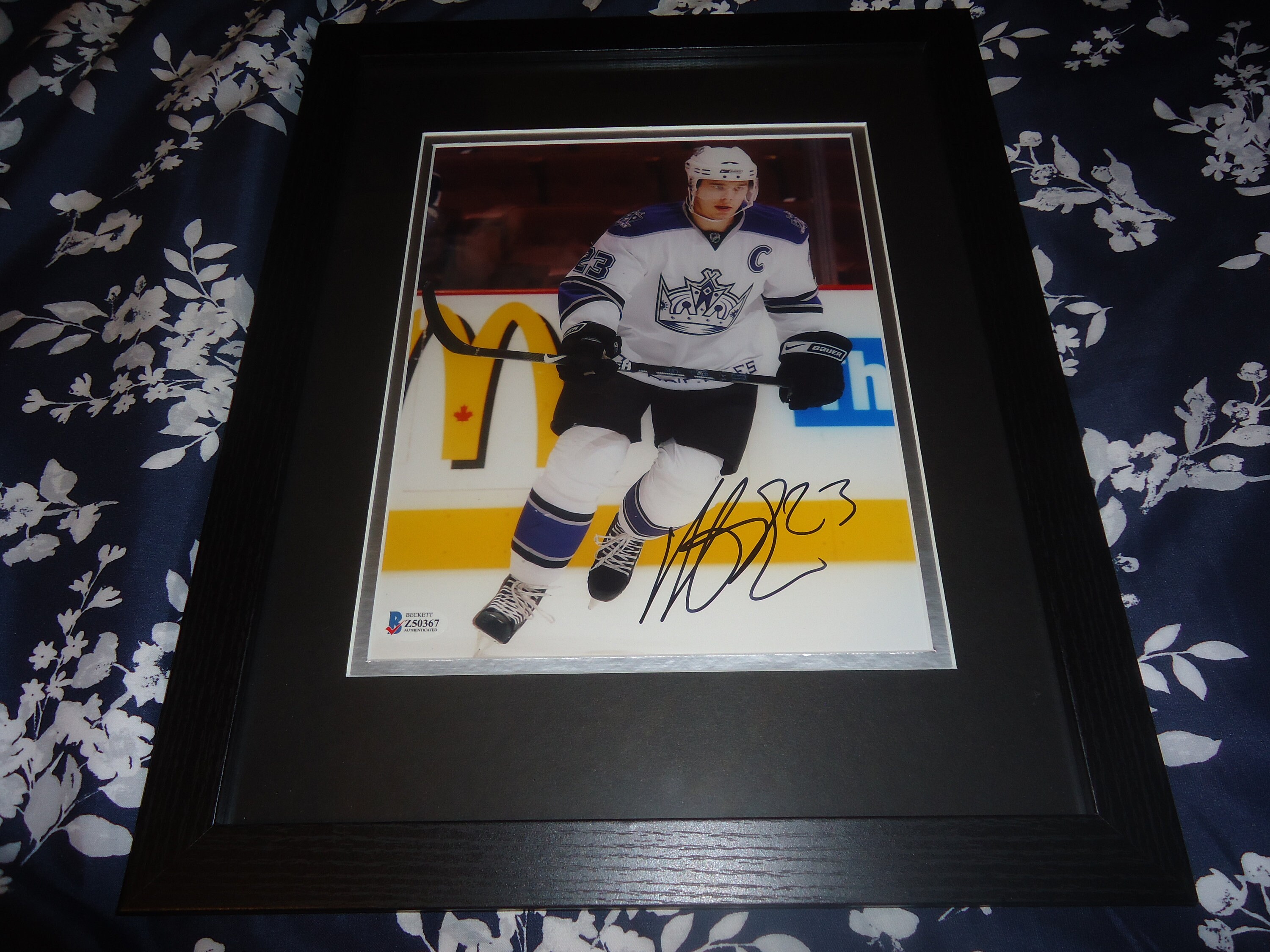 Mark Messier Vancouver Autographed Beckett Hockey Card Magazine JSA CO -  All Sports Custom Framing