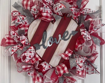 Love Heart Deco Mesh Wreath, Valentine’s Wreath