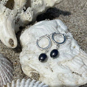 Pearl Hoop Earrings~ Pearl Drop Earrings~ Freshwater Pearl Earrings~ Hoop Earrings~ Black Pearl~ Minimalist Earrings~ Sterling Silver~