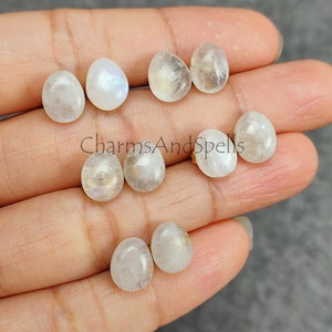 Regenbogen Mondstein Ohrstecker, Mondstein Ohrringe, Juni Birthstone Ohrringe, vergoldete Ohrstecker, Frau Ohrringe, Geschenke für sie, Boho Ohrstecker