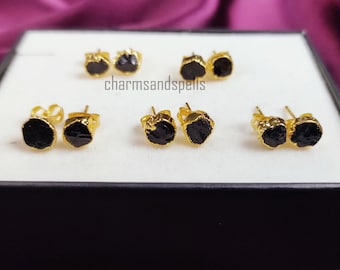 Raw Black Tourmaline Stud Earrings, Electroplated Stud Earrings, Healing Crystals Stud Earrings, Gold Plated Earring, Gemstone Stud Earrings