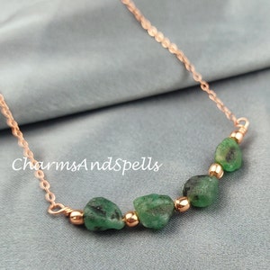 Rough Emerald Necklace, Healing Gemstone Necklace, Birthstone Jewelry, Ethnic Jewelry, Gift For Her, Emerald Necklace, Boho Necklace,Jewelry