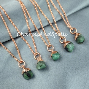 Emerald Necklace, Electroplated Raw Gemstone Jewelry, Copper Plated Necklace, Raw Birthstone Necklace, Gift for her, Bohemian Necklace, Gift