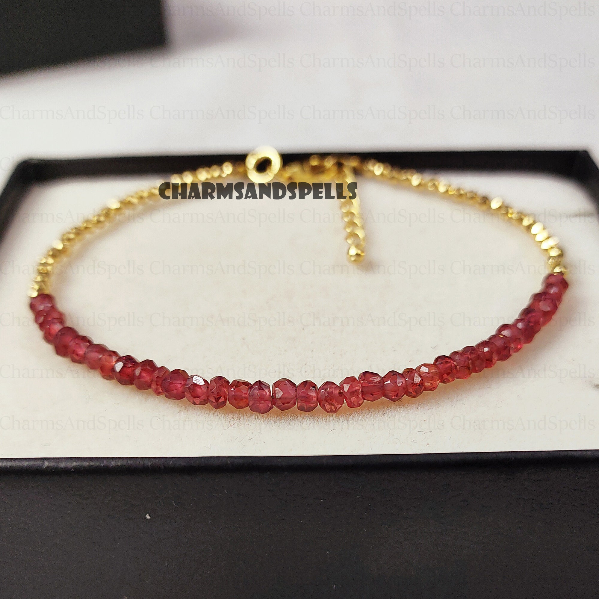 Bracciale con perline di granato rosso naturale, gioiello in cristallo curativo boho, regalo per donna - Italia