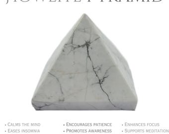 Piramide di Howlite, decorazione di cristallo curativo, pietra energetica calmante, regalo spirituale per la casa e la meditazione