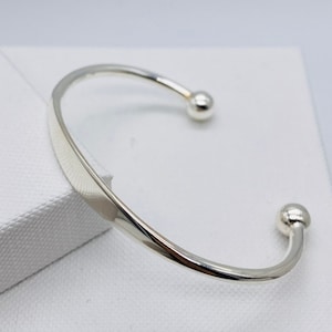 Babies ID Torc Bangle | Personalised Silver Identity Bangle | 925 Sterling Silver | Brand New Free Engraving | Gift for Baby