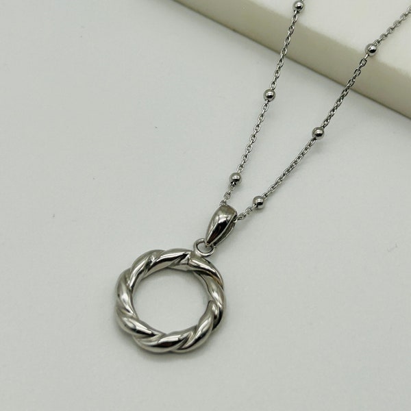 Collier cercle de vie torsadé en argent sterling 925 | Collier de perles avec pendentif cercle torsadé | Chaîne de 18 po. | Tout nouveau cadeau pour elle