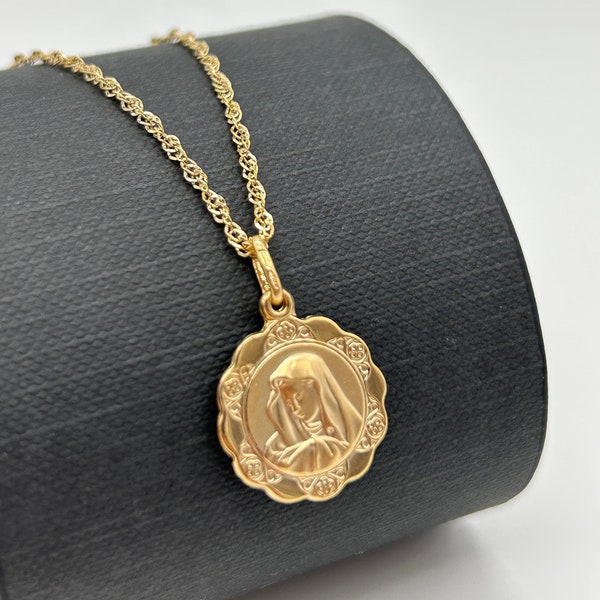 Genuine 9ct Yellow Gold Madonna Pendant Necklace | Virgin Mary Women Necklace | 18" - 20" Singapore Chain | Brand New