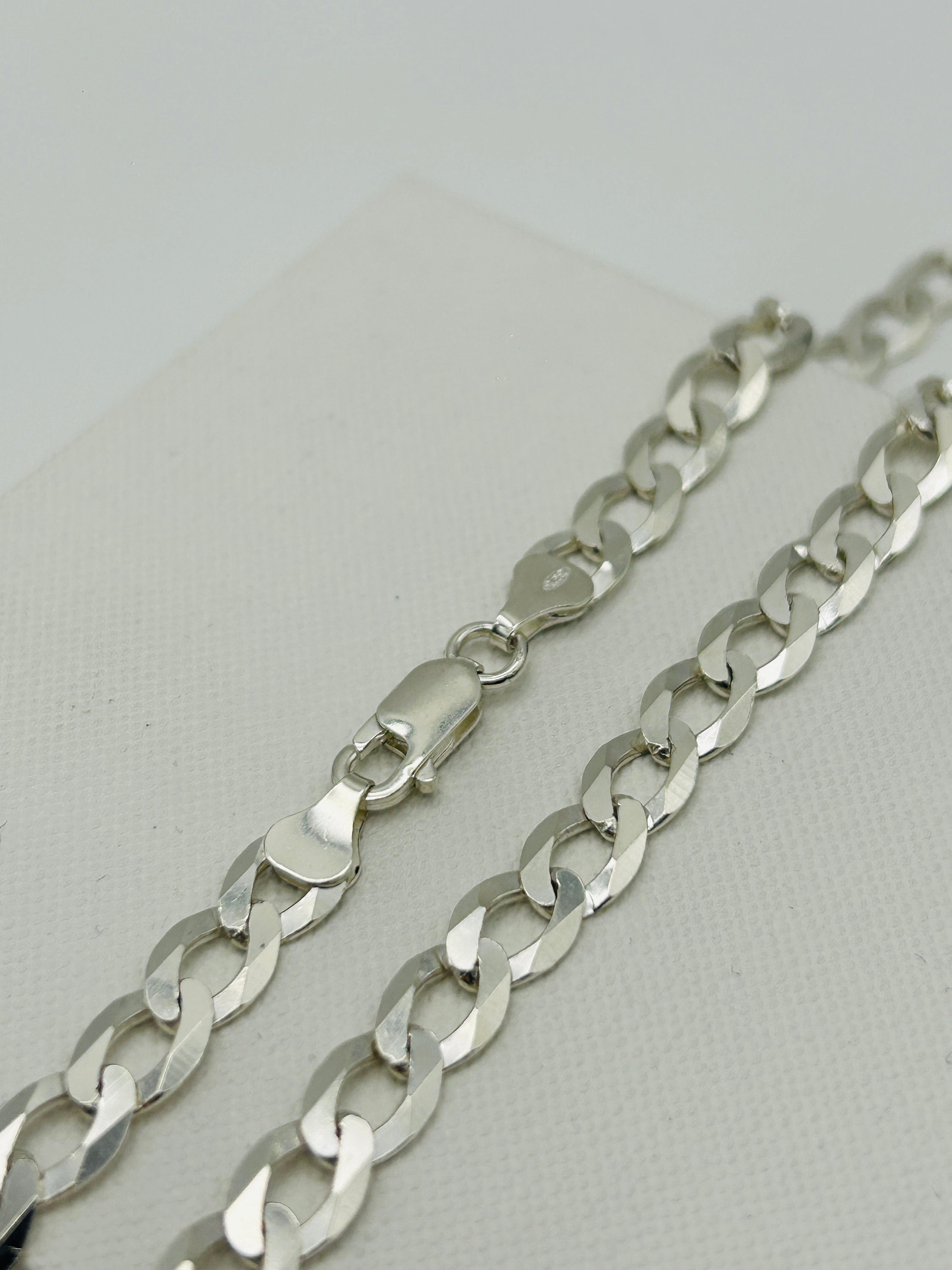thumbnail image 2 of Old English Jewellers 925 Sterling Silver Curb Chain Necklace - 7mm Solid 2 of 6