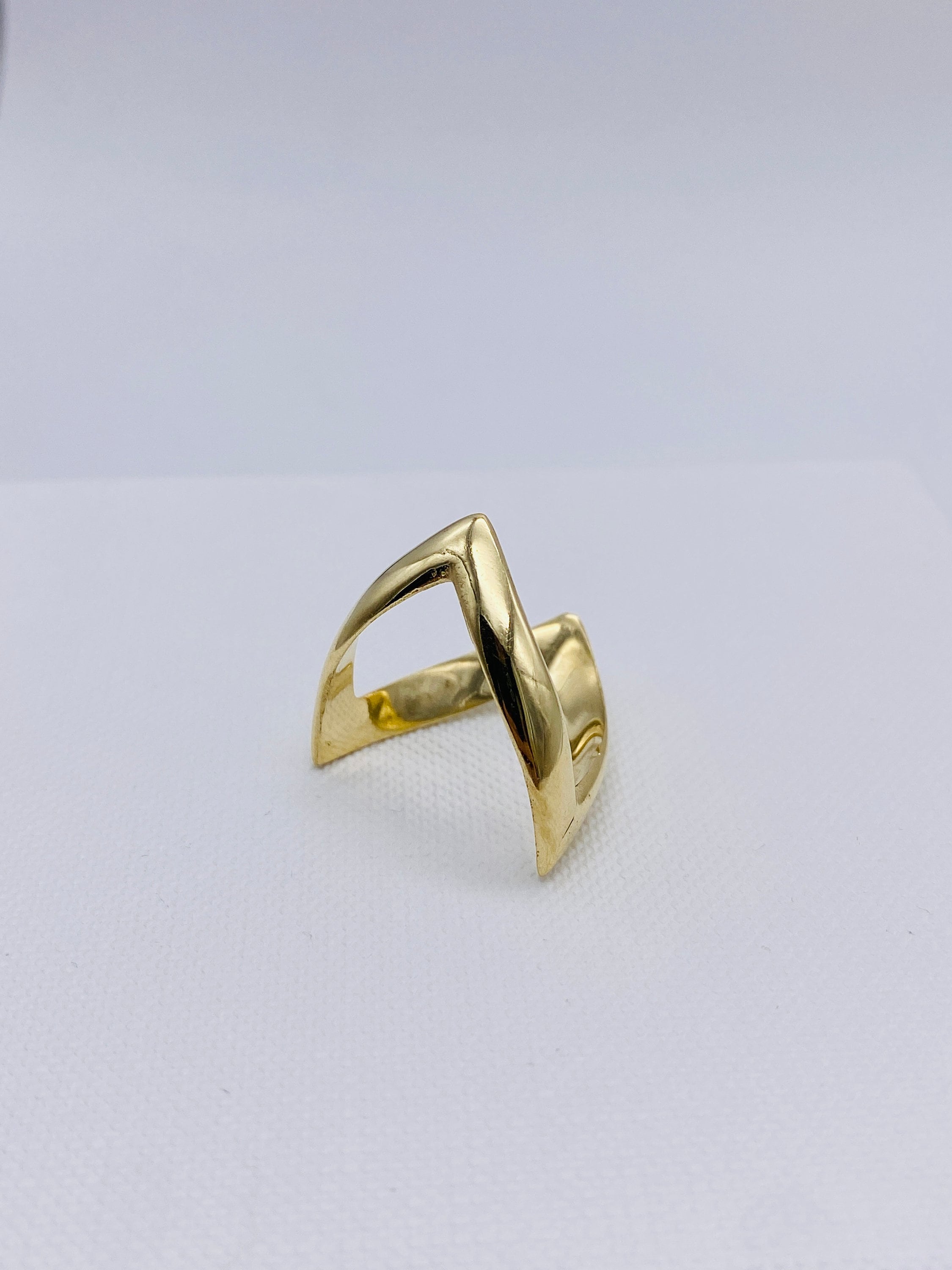 Double wishbone cheap ring gold