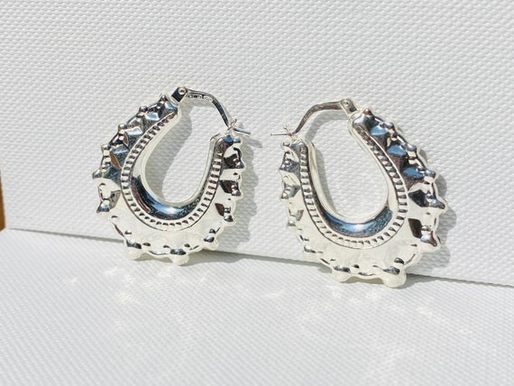 Pendentes Orentales De Color Plata // Aros étncos De Color Plata