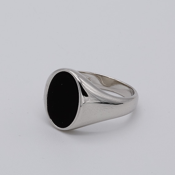 925 Sterling Silver Men's Signet Ring – Bold and Stylish Silver Ring