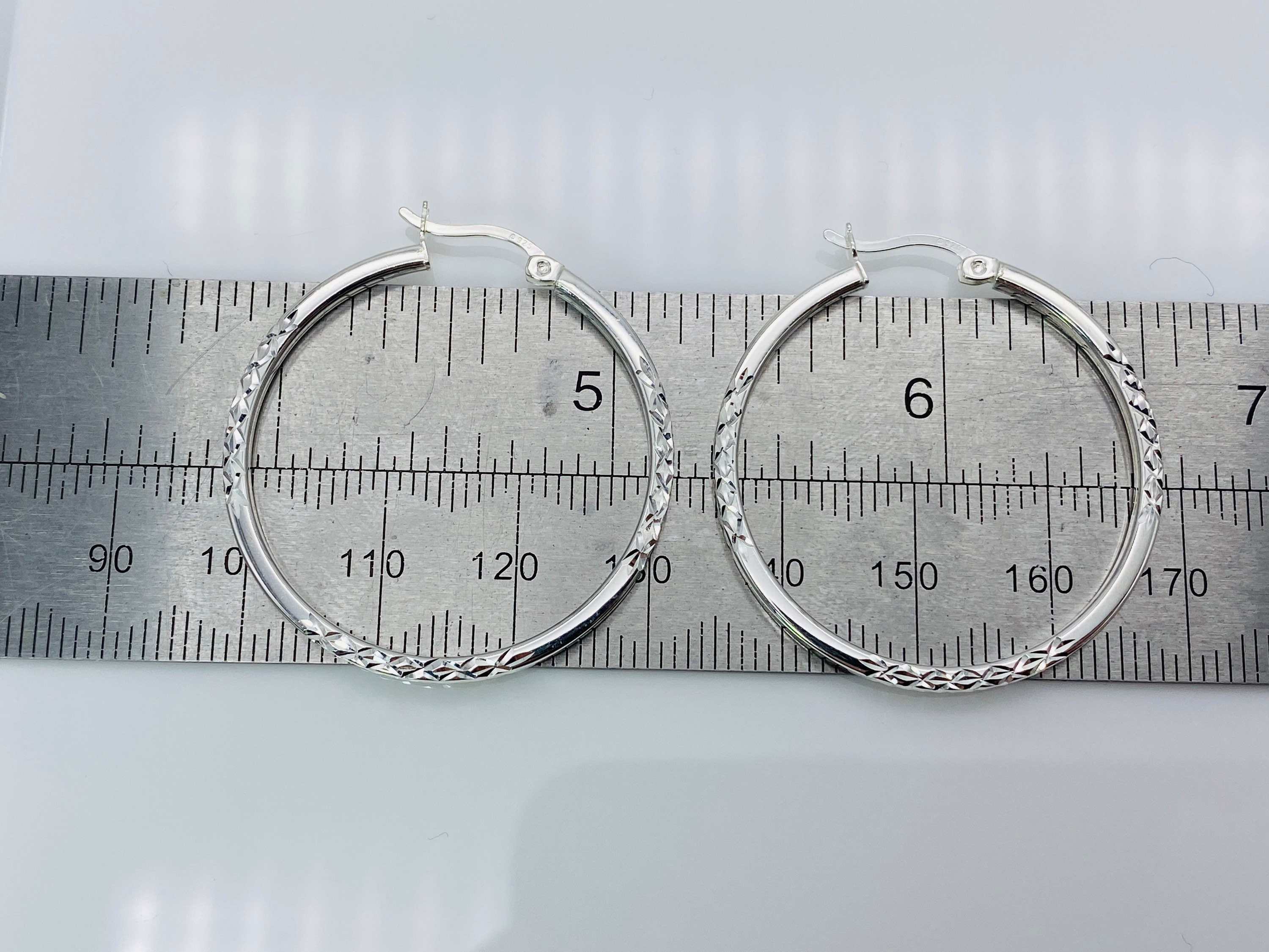 Orecchini A Cerchio In Argento Sterling Con Dischi Rotondi: 12 Mm, Eleganti E Classici