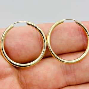 Solid 9ct Yellow Gold 2mm Plain Sleeper Earring | Small-Large Round Sleeper | 10mm 16mm 22mm 27mm 45mm Diameter | Brand New Pairs
