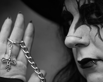 PERSONAL JESUS (slip chain)