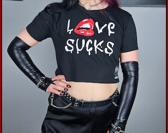 LOVE SUCKS (crop shirt)