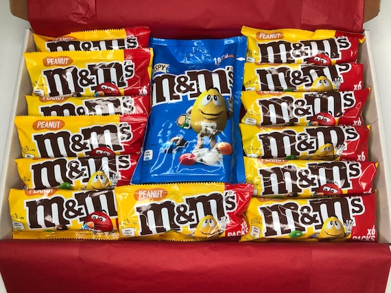 M&M'S Mix Chocolate Candies Personalized Gift -  Sweden
