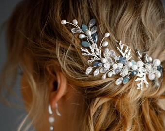 Blue hair piece, Winter wedding hair, Winter hair piece, Christmas hairpiece, Snowflake hair vine.