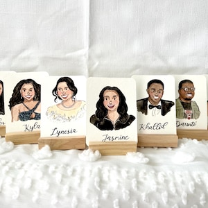 Cartões de lugar personalizados com retratos em aquarela pintados à mão - Cartões de nome personalizados para casamentos, eventos e presentes | Cartões de convidado ilustrados personalizados