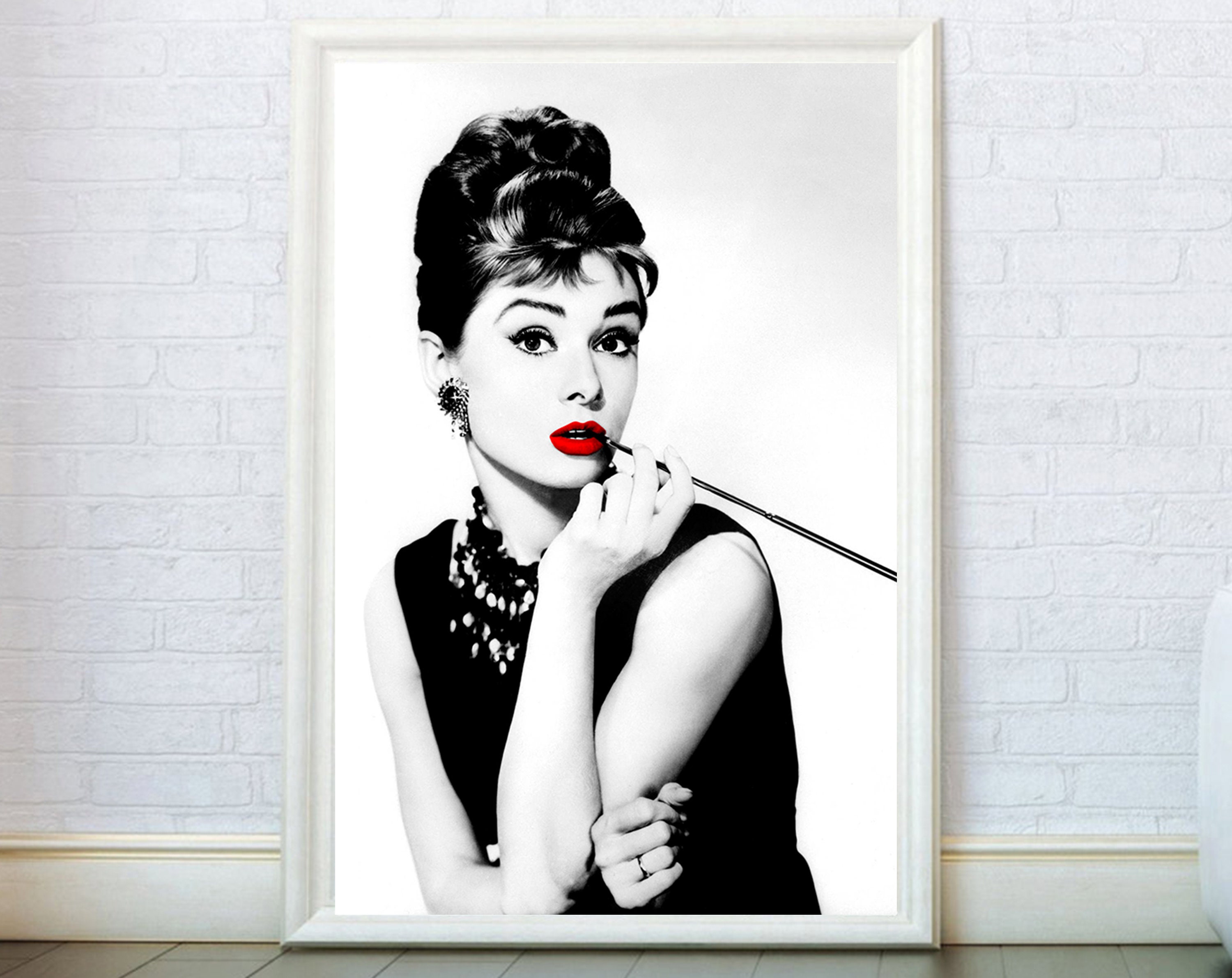 652 Audrey Hepburn Fashion Stock Photos, High-Res Pictures, and