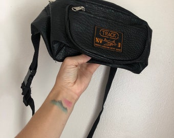 Vintage faux leather fanny pack bag