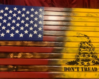 Don’t tread on me wooden flag
