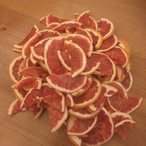 20 Dried grapefruit slices, Pubs, Bars, Clubs, Gin garnish, Floral decoration, Florist, Drink garnish, Cocktail, Potpourri, Crafts, Soap