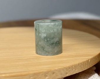 超希少　ビルマ産　グラデーション翡翠　５５ｇ 現在、この商品の在庫はありません - Etsy