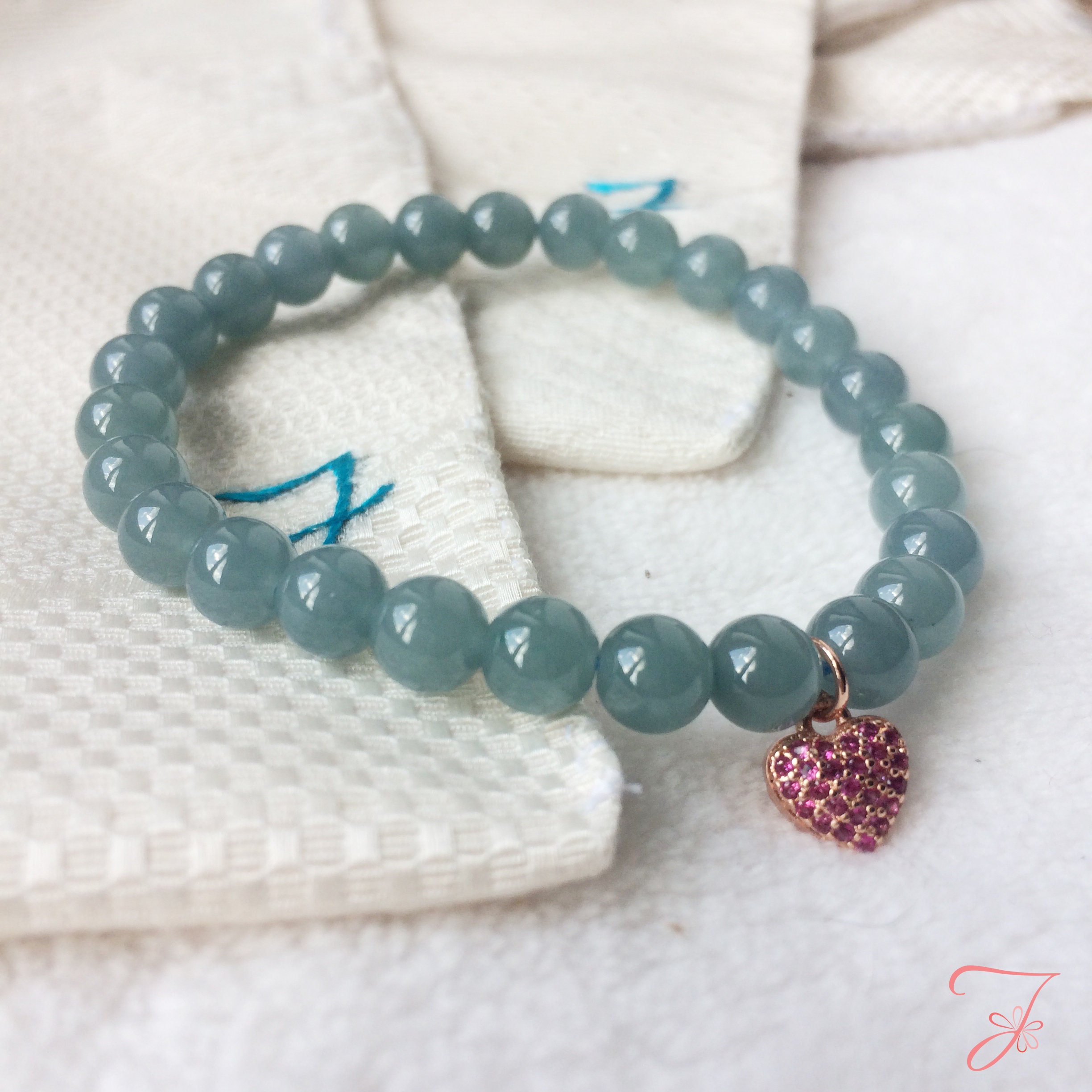 Blue Jade Bracelet - Round Beads (NJBA079), Women's Fashion, Jewelry &  Organisers, Bracelets on Carousell