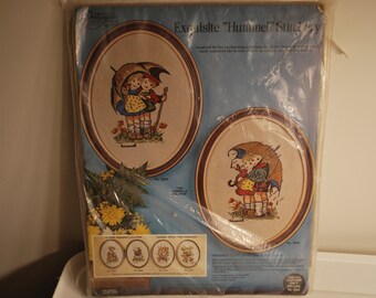 Vintage 1976 Paragon Needlecraft Exquisite &quot;Hummel&quot; Stitchery Umbrella Children - unopened - 9 X 12