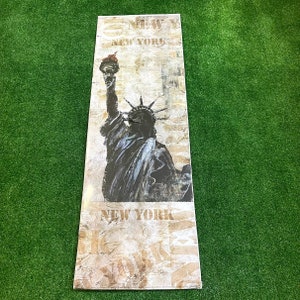 Studio Decor by Michaels Liberty Statue New York Wall Art Paper Poster Print EUC