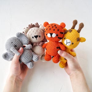 サファリ動物の小さなぬいぐるみ、ライオン、ゾウ、キリン、トラの赤ちゃん用おもちゃ、ジャングルのベビーシャワーの記念品バッグ詰め物、1歳の誕生日プレゼント