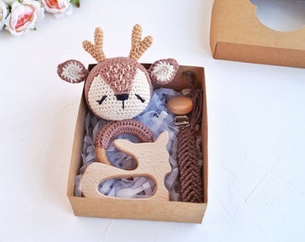 Deer baby rattle with macrame holder, Woodland baby shower gift set, Personalized wooden toy