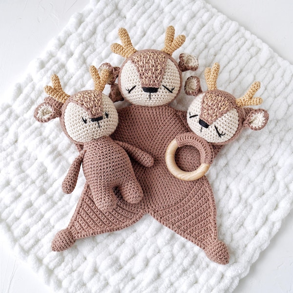 Handmade Crochet Deer Toy, Lovey & Rattle, Personalized Christmas Baby Gift Set, Baby’s First Christmas Present, Woodland baby shower decor