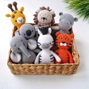 Safari stuffed baby toys, Knit jungle animals cuddle toys, First birthday gift idea