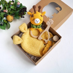 New mom gift package, Giraffe baby rattle, Safari shower gift, Giraffe nursery, Future parents congrats box, Newborn knitted hat with ears,