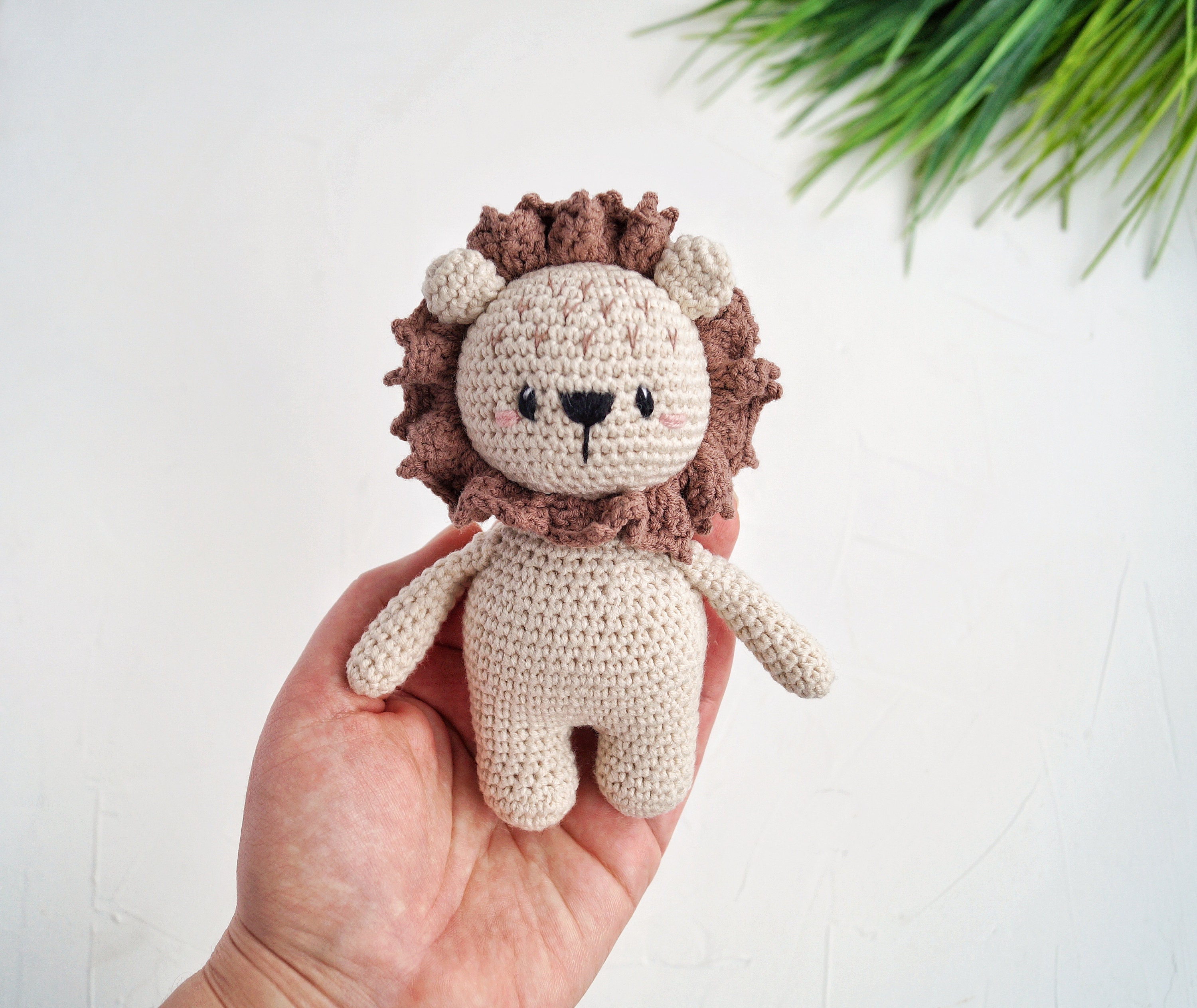 Lion Baby Welcome Gift Box, Beige Lion Neutral Gift Set for Expecting ...