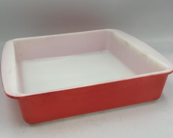 Pyrex pink "flamingo" 8 inch baking dish