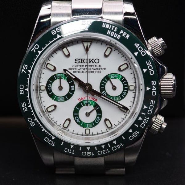 Seiko homage Sprite Daytona Stainless steel white dial green sub dials. Chronograph racing watch