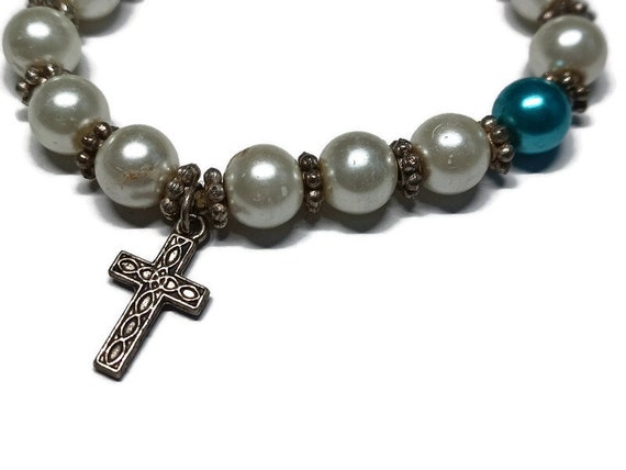 Vtg 90s Faux Pearl Glass Bead Cross Bracelet - image 2