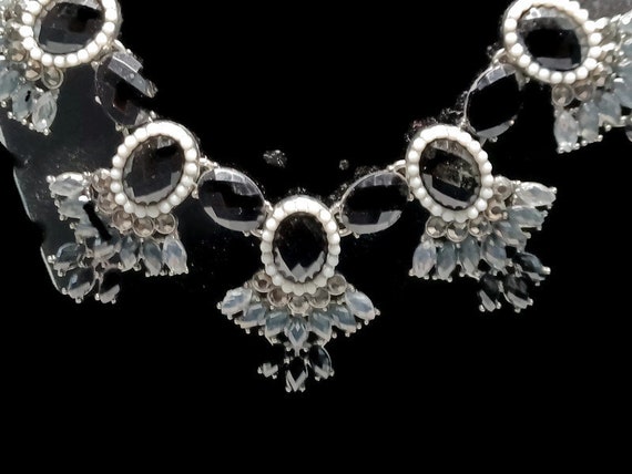 Vtg 90s Black And Silver Tone Bib Necklace - image 2