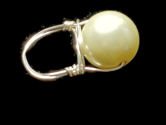 VTg 90s Handmade Glass Faux Pearl Wire Wrapped Ri… - image 1