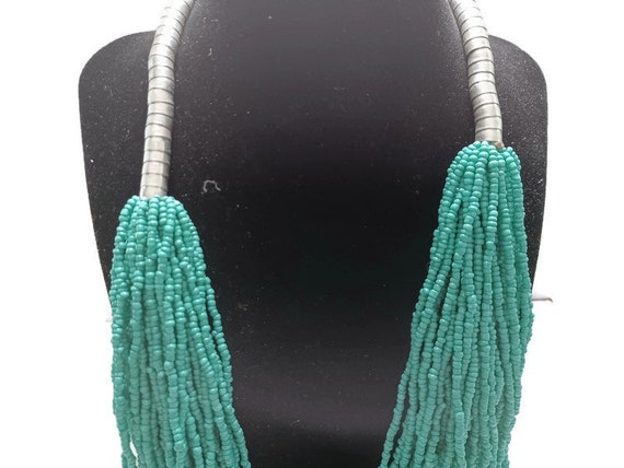 Vtg 80s Green Glass Seed Bead Multi-Strand Neckla… - image 2