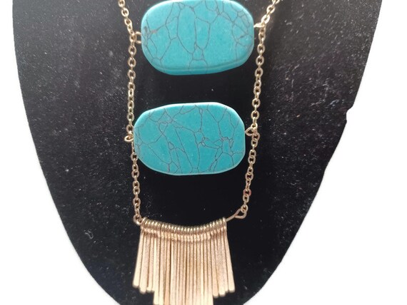 Vtg 80s Genuine Turquoise And Gold Tone Pendant N… - image 2