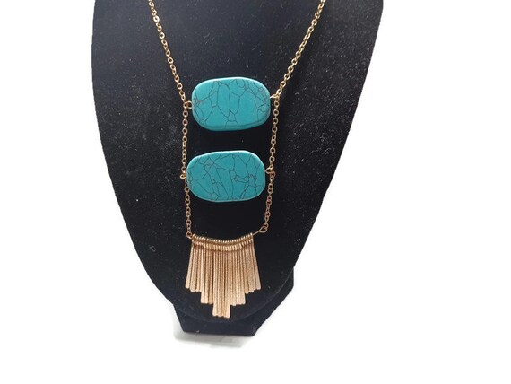 Vtg 80s Genuine Turquoise And Gold Tone Pendant N… - image 1